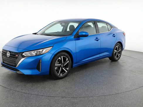 Used 2025 Nissan Sentra SV image 3