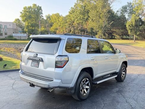Used 2019 Toyota 4Runner TRD Off-Road Premium AWD/4WD image 5