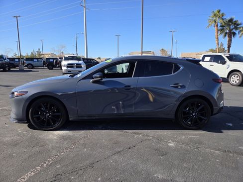 Used 2021 MAZDA MAZDA3 Hatchback w/Premium Plus Pkg image 3