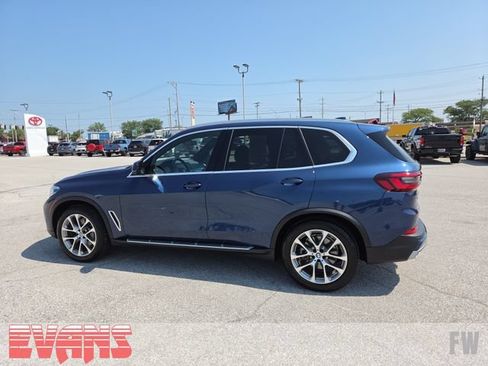 Used 2021 BMW X5 xDrive40i w/ Premium Package AWD/4WD image 28