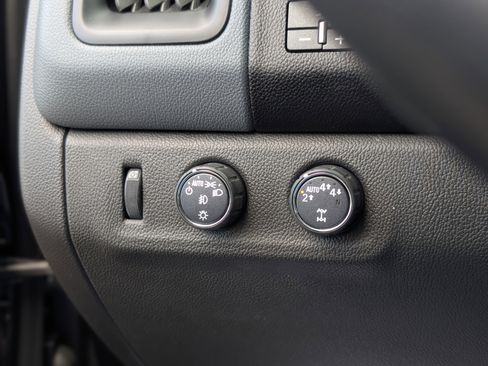 Used 2022 Chevrolet Colorado Z71 image 25