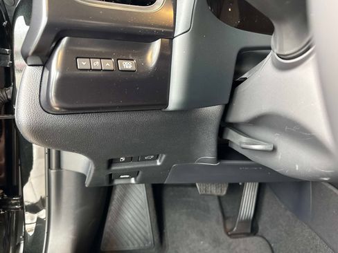 New 2026 Lexus UX 300h AWD image 30