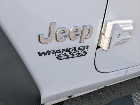 Used 2020 Jeep Wrangler Unlimited Sport S AWD/4WD image 18