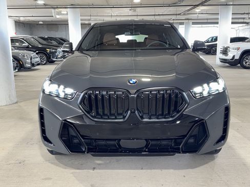 New 2026 BMW X6 xDrive40i w/ Executive Package image 2