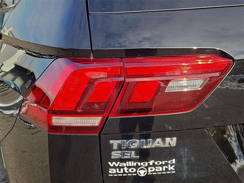Used 2018 Volkswagen Tiguan SEL image 10
