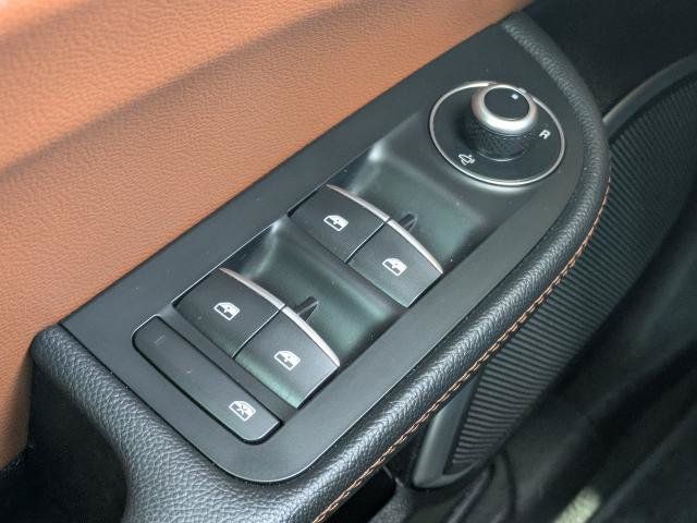Used 2019 Alfa Romeo Giulia Ti w/ TI Performance Package RWD image 24
