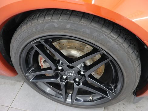 Used 2005 Chevrolet Corvette Convertible w/ Preferred Equipment Group RWD image 3