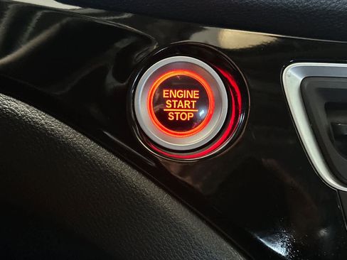 Used 2019 Honda Pilot Touring image 27