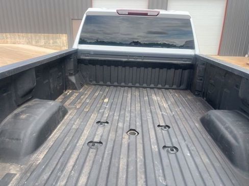 Used 2025 Chevrolet Silverado 3500 W/T image 6