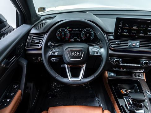 Used 2023 Audi Q5 2.0T Prestige w/ Prestige Package AWD/4WD image 14