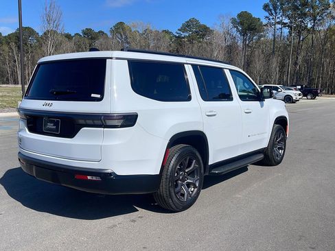 New 2026 Jeep Grand Wagoneer Limited AWD/4WD image 7