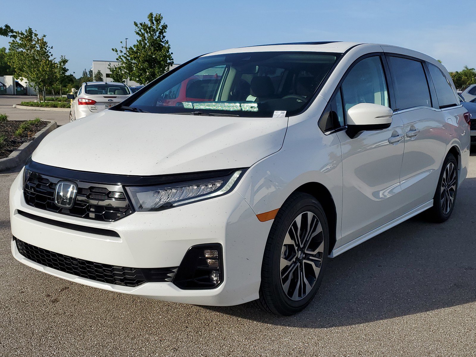 New 2026 Honda Odyssey Elite image 9