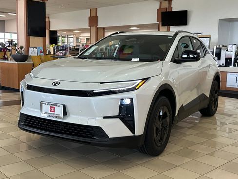 New 2026 Toyota C-HR AWD/4WD image 7