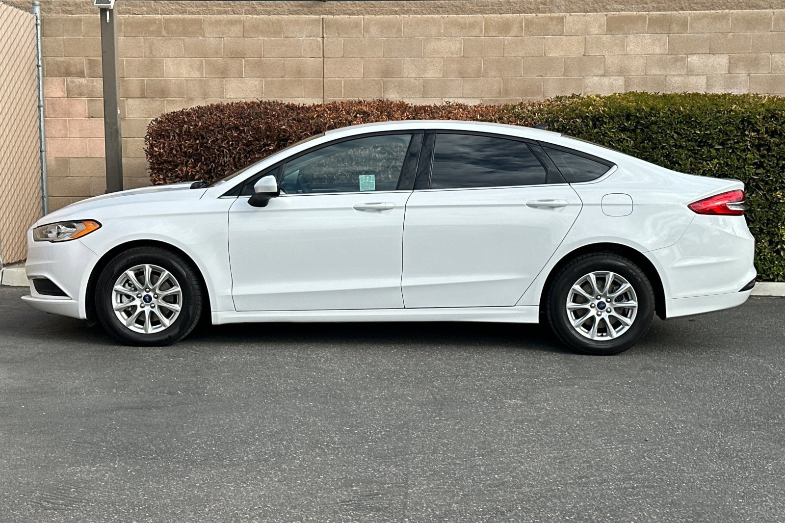 Used 2018 Ford Fusion S FWD image 7