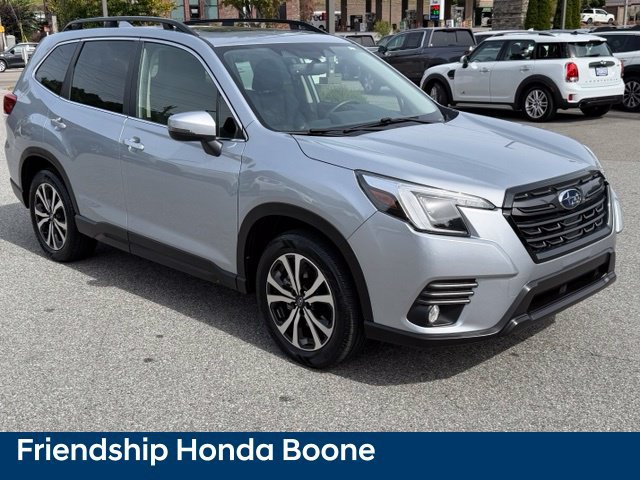 Used 2023 Subaru Forester Limited AWD/4WD image 3
