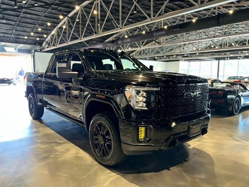 Used 2023 GMC Sierra 2500 Denali w/ Denali Black Diamond Edition image 7