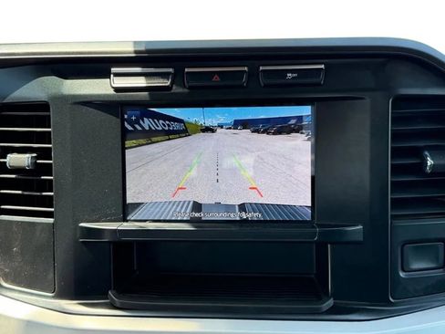 Used 2023 Ford F250 XLT AWD/4WD image 9