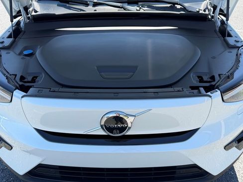 Certified 2023 Volvo C40 P8 Recharge Ultimate w/ Protection Package Premier AWD/4WD image 43