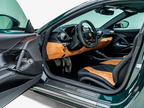 Used 2023 Ferrari 812 GTS RWD image 6