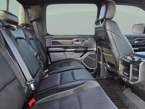 Used 2020 RAM 1500 Laramie AWD/4WD image 32