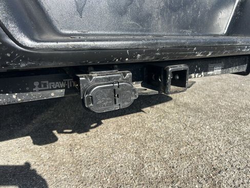 Used 2021 Chevrolet Express 2500 w/ Driver Convenience Package RWD image 22