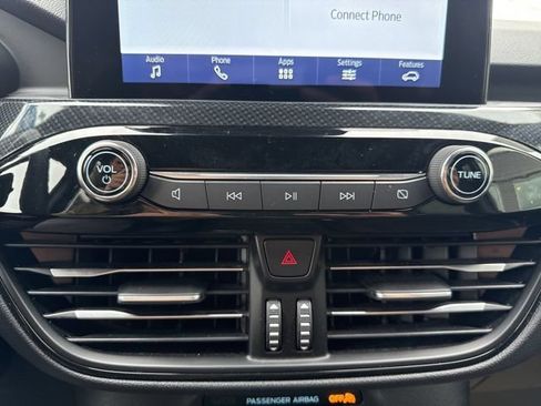 Certified 2025 Ford Escape ST-Line Select AWD/4WD image 22