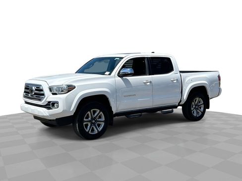 Used 2018 Toyota Tacoma Limited AWD/4WD image 1