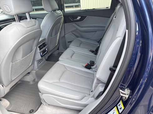 Used 2019 Audi Q7 3.0T Prestige AWD/4WD image 11