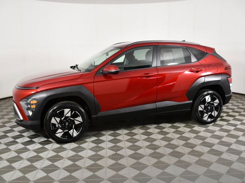 Used 2024 Hyundai Kona SEL AWD/4WD image 9