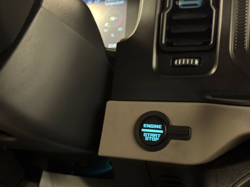 Used 2023 Ford Bronco Wildtrak AWD/4WD image 23