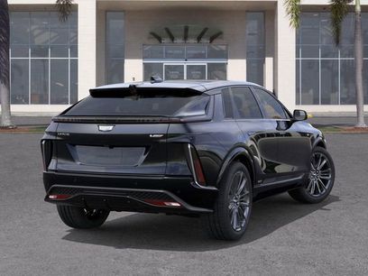 New 2026 Cadillac Lyriq V w/ Exterior Carbon Fiber Package