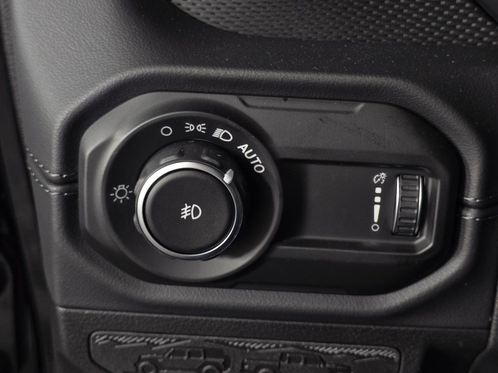 New 2026 Jeep Wrangler Unlimited Rubicon w/ Safety Group AWD/4WD image 40