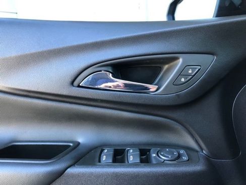 Used 2023 Chevrolet Equinox LT image 7