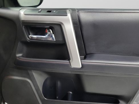 Certified 2018 Toyota 4Runner Limited AWD/4WD image 15
