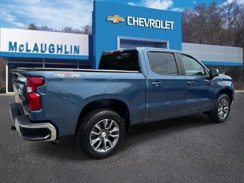 Used 2024 Chevrolet Silverado 1500 LT AWD/4WD image 3
