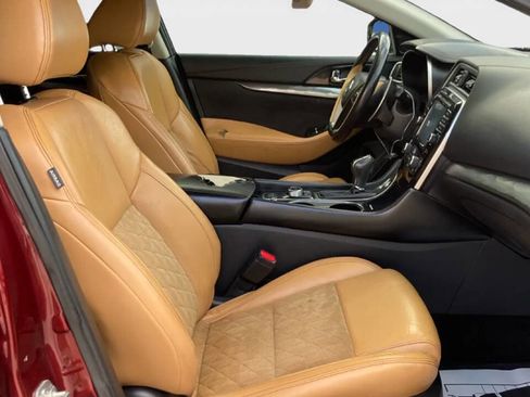 Used 2016 Nissan Maxima SR image 11
