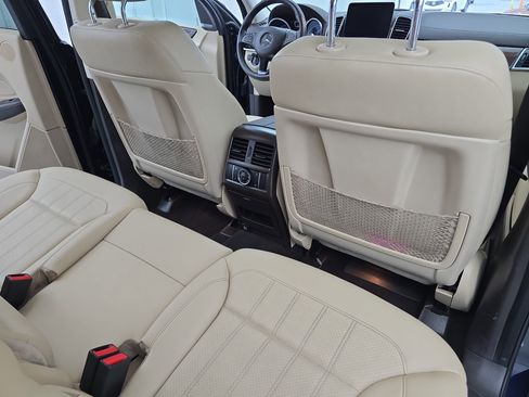 Used 2019 Mercedes-Benz GLS 450 4MATIC image 11