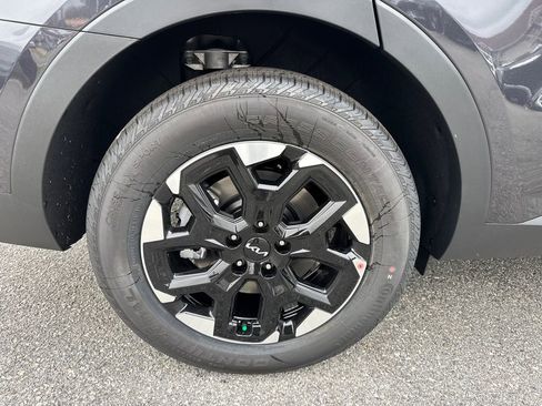 New 2026 Kia Sorento S w/ S Panoramic Sunroof Package FWD image 17
