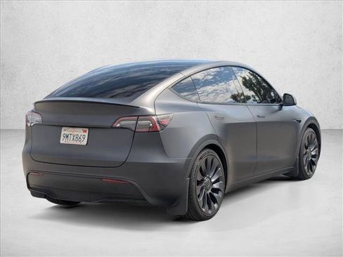 Used 2024 Tesla Model Y Performance AWD/4WD image 5