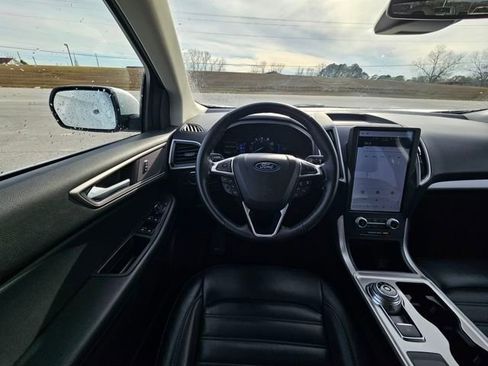 Used 2024 Ford Edge SEL image 13