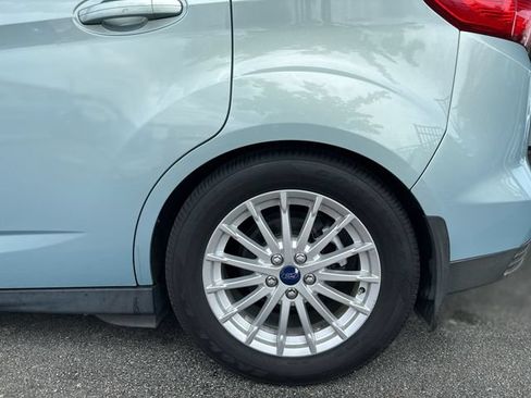 Used 2014 Ford C-MAX SEL w/ Equipment Group 302A FWD image 10