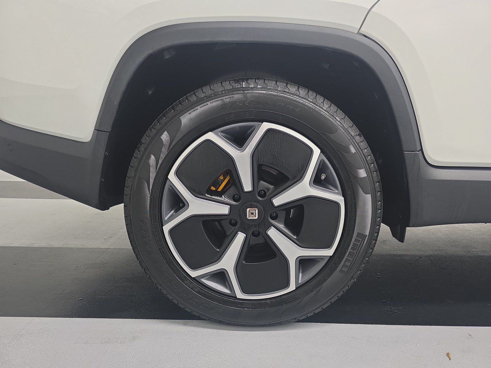 Used 2022 Rivian R1T Adventure AWD/4WD image 12