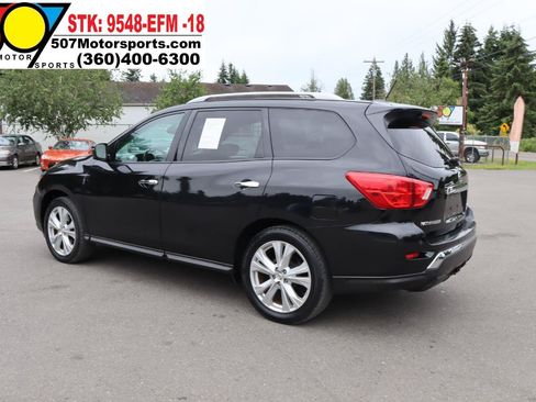 Used 2018 Nissan Pathfinder SL w/ SL Premium Package AWD/4WD image 5