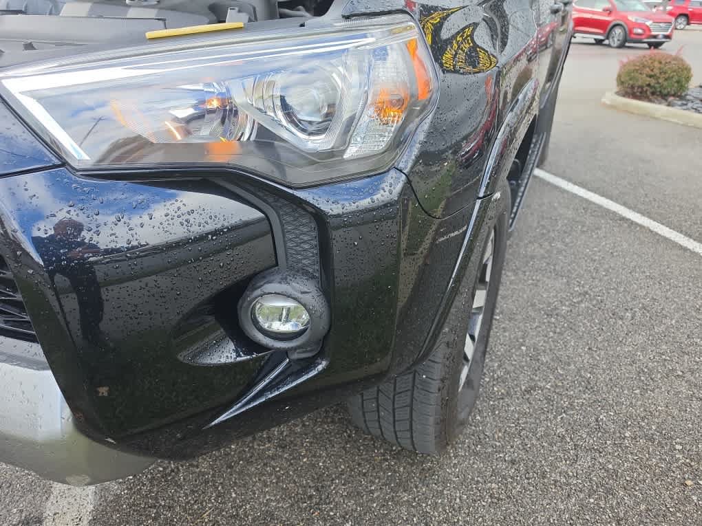Used 2021 Toyota 4Runner TRD Off-Road Premium w/ Moonroof Package AWD/4WD image 29
