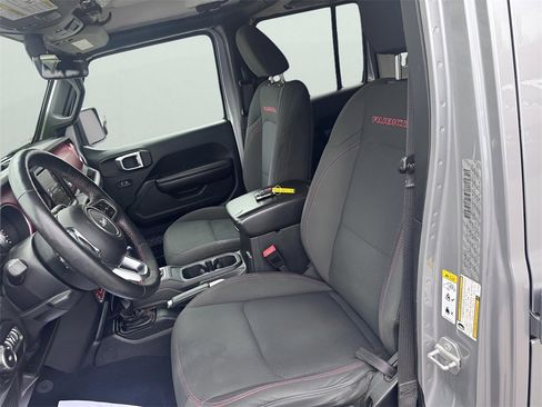 Used 2018 Jeep Wrangler Unlimited Rubicon image 15