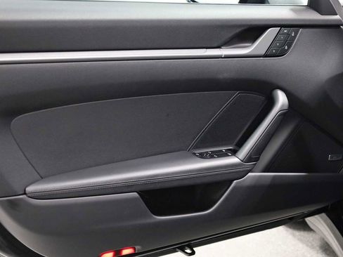 Certified 2025 Porsche 911 Carrera image 16