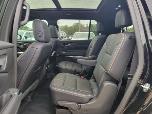 Used 2025 Chevrolet Traverse High Country w/ LPO, Floor Liner Package image 32