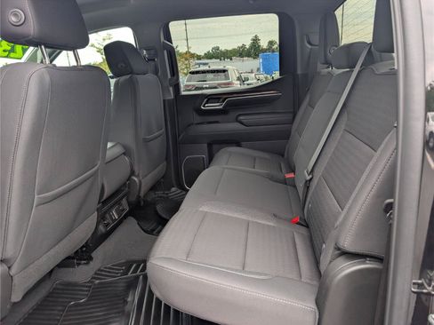 Used 2023 Chevrolet Silverado 1500 LT AWD/4WD image 13