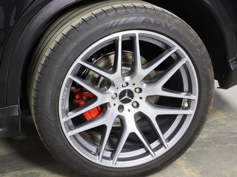 Used 2019 Mercedes-Benz GLE 63 AMG S image 38