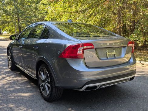 Used 2017 Volvo S60 T5 Cross Country Platinum image 7